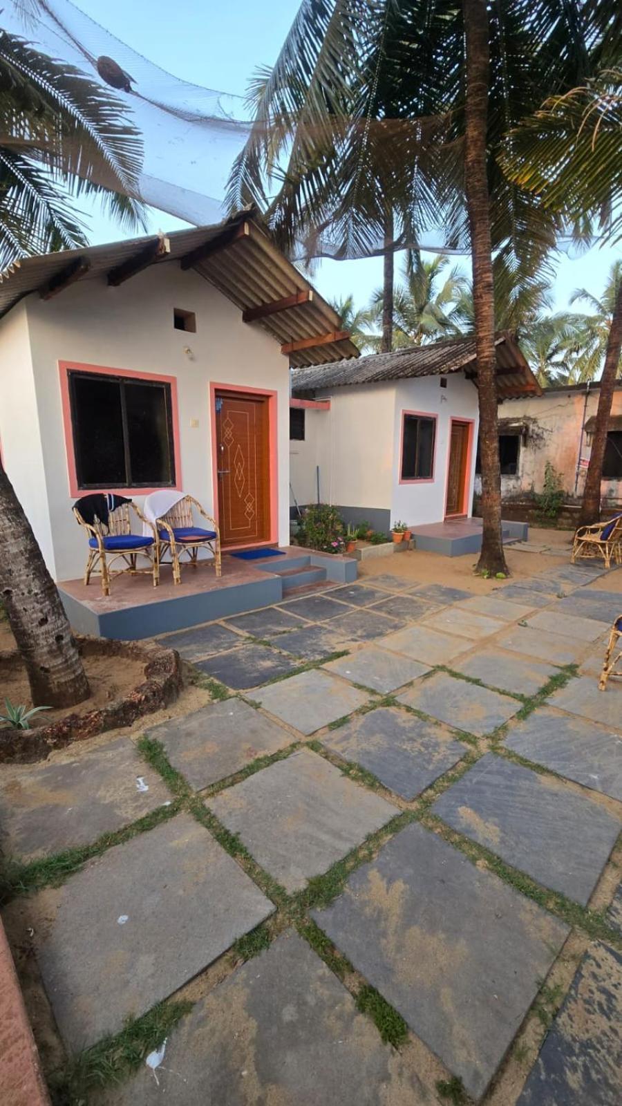Prafulla Homestay Kárvár Kültér fotó