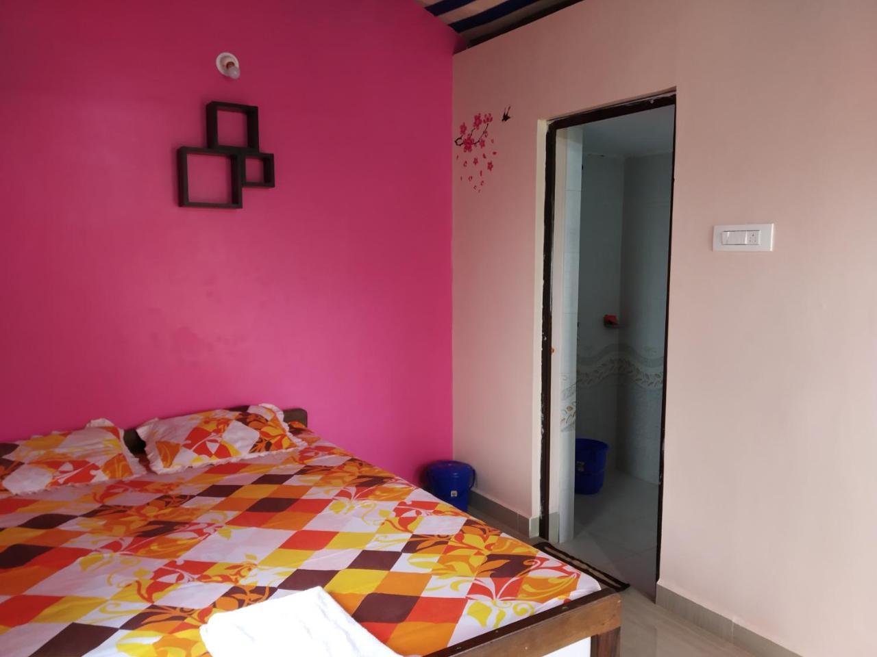 Prafulla Homestay Kárvár Kültér fotó